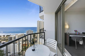 Ocean View 2-Bed Studio In the Heart of Surfers